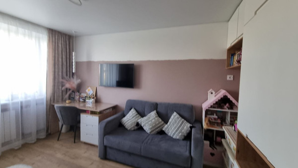 Продам многокомнатную квартиру, Лавриненко ул, 13к2, Москва г