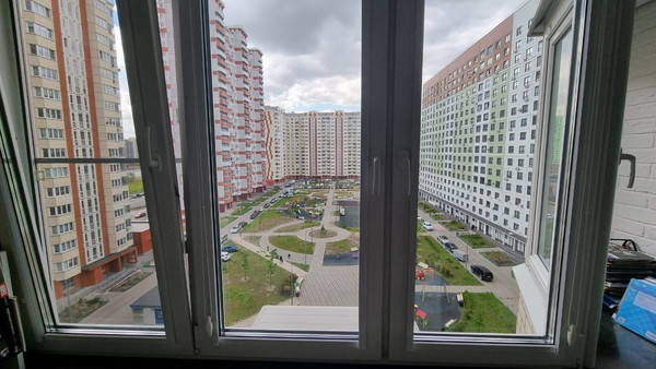 Продам многокомнатную квартиру, Лавриненко ул, 13к2, Москва г