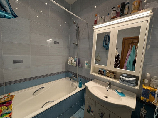 Продам двухкомнатную (2-комн.) квартиру, Юннатов ул, 7, Москва г