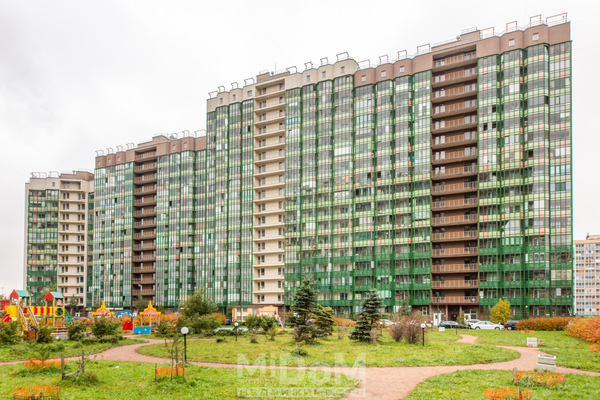 Продам однокомнатную (1-комн.) квартиру, Воронцовский б-р, 2, Мурино п