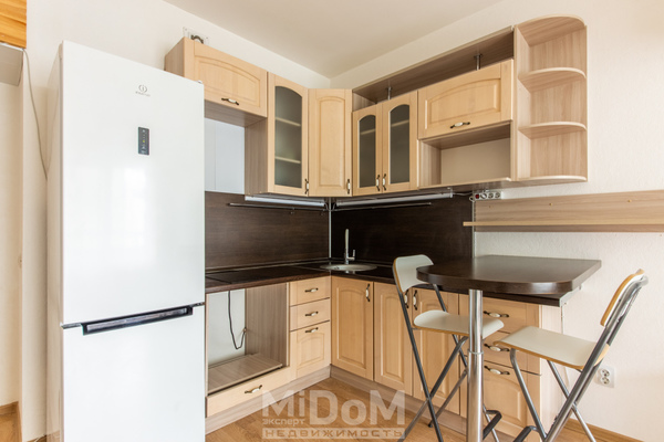 Продам однокомнатную (1-комн.) квартиру, Воронцовский б-р, 2, Мурино п