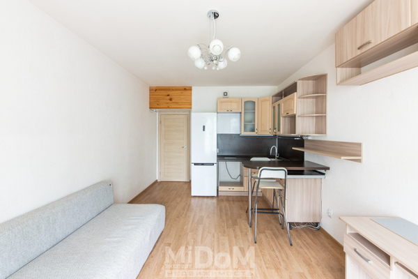 Продам однокомнатную (1-комн.) квартиру, Воронцовский б-р, 2, Мурино п