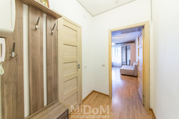 Продам однокомнатную (1-комн.) квартиру, Воронцовский б-р, 2, Мурино п