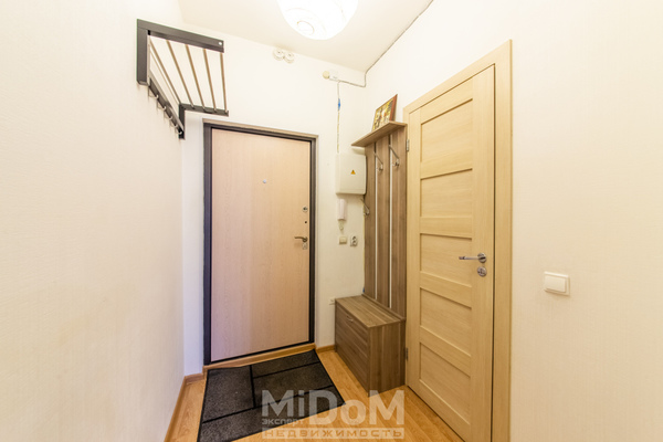 Продам однокомнатную (1-комн.) квартиру, Воронцовский б-р, 2, Мурино п