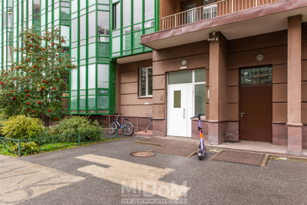 Продам однокомнатную (1-комн.) квартиру, Воронцовский б-р, 2, Мурино п