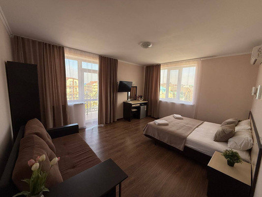 Продам однокомнатную (1-комн.) квартиру, Лазурная ул, 11, Витязево с