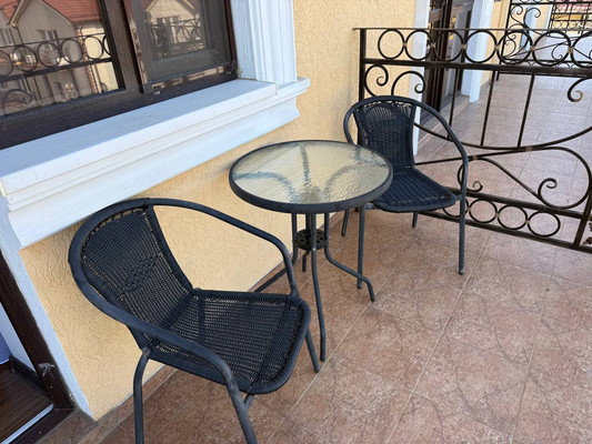 Продам однокомнатную (1-комн.) квартиру, Лазурная ул, 11, Витязево с