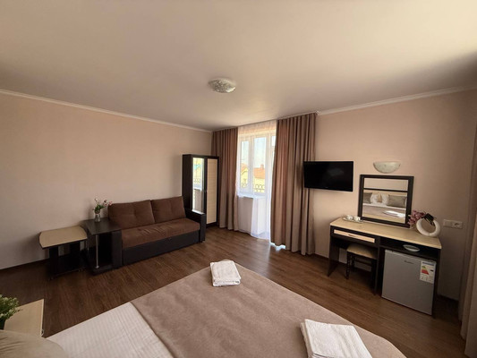 Продам однокомнатную (1-комн.) квартиру, Лазурная ул, 11, Витязево с