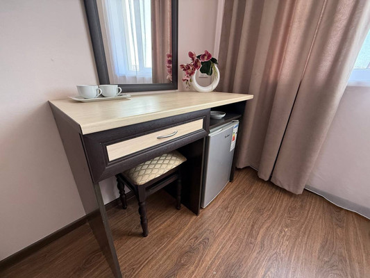 Продам однокомнатную (1-комн.) квартиру, Лазурная ул, 11, Витязево с