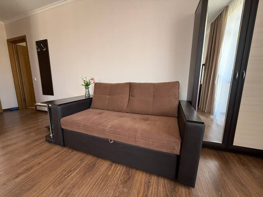 Продам однокомнатную (1-комн.) квартиру, Лазурная ул, 11, Витязево с