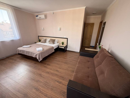 Продам однокомнатную (1-комн.) квартиру, Лазурная ул, 11, Витязево с