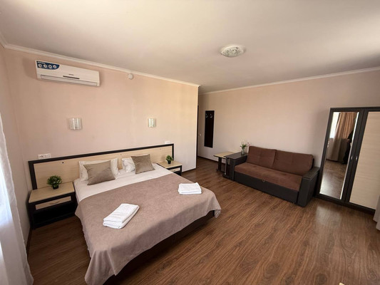 Продам однокомнатную (1-комн.) квартиру, Лазурная ул, 11, Витязево с