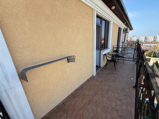 Продам однокомнатную (1-комн.) квартиру, Лазурная ул, 11, Витязево с