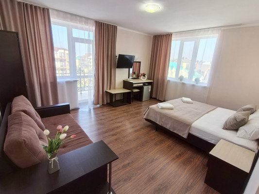 Продам однокомнатную (1-комн.) квартиру, Лазурная ул, 11, Витязево с