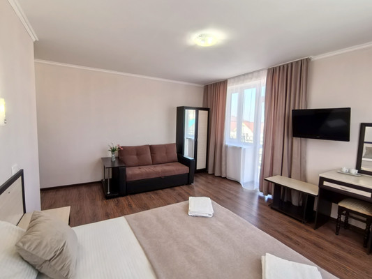 Продам однокомнатную (1-комн.) квартиру, Лазурная ул, 11, Витязево с