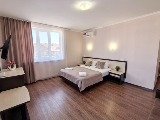 Продам однокомнатную (1-комн.) квартиру, Лазурная ул, 11, Витязево с