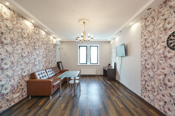 Продам трехкомнатную (3-комн.) квартиру, Кронштадтский б-р, 6к5, Москва г