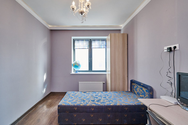 Продам трехкомнатную (3-комн.) квартиру, Кронштадтский б-р, 6к5, Москва г