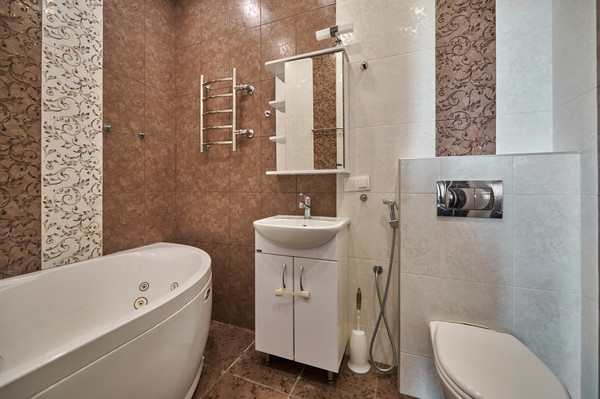 Продам трехкомнатную (3-комн.) квартиру, Кронштадтский б-р, 6к5, Москва г