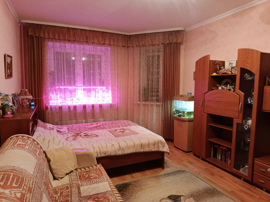 Продам трехкомнатную (3-комн.) квартиру, Сиреневая ул, 7, Озерецкое с