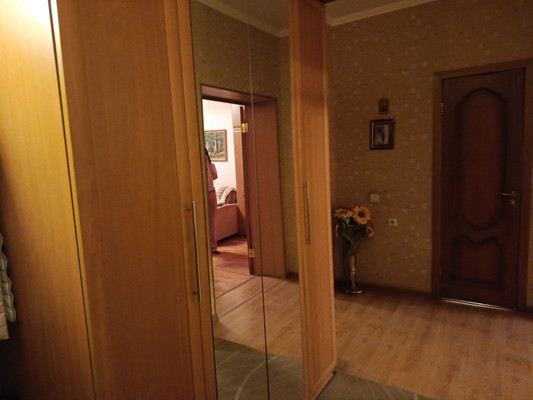 Продам трехкомнатную (3-комн.) квартиру, Сиреневая ул, 7, Озерецкое с