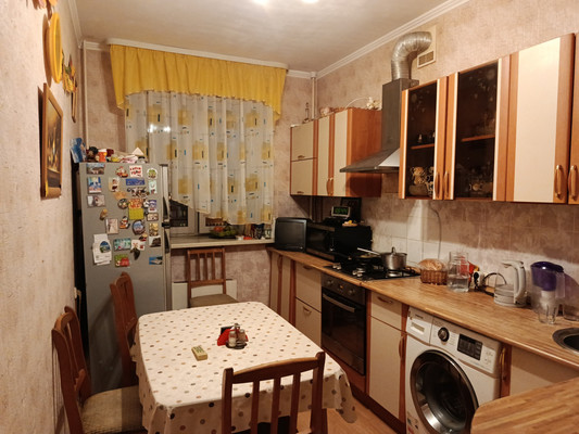 Продам трехкомнатную (3-комн.) квартиру, Сиреневая ул, 7, Озерецкое с