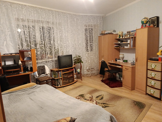 Продам трехкомнатную (3-комн.) квартиру, Сиреневая ул, 7, Озерецкое с