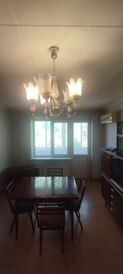 Продам трехкомнатную (3-комн.) квартиру, Таганрогская ул, 135/2, Ростов-на-Дону г