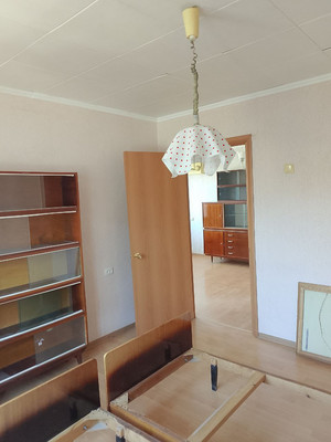 Продам трехкомнатную (3-комн.) квартиру, Таганрогская ул, 135/2, Ростов-на-Дону г