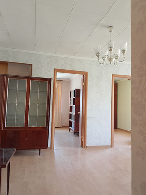 Продам трехкомнатную (3-комн.) квартиру, Таганрогская ул, 135/2, Ростов-на-Дону г