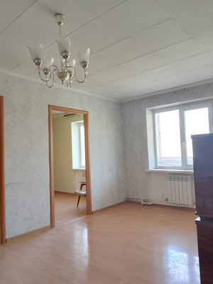 Продам трехкомнатную (3-комн.) квартиру, Таганрогская ул, 135/2, Ростов-на-Дону г