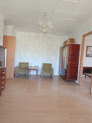 Продам трехкомнатную (3-комн.) квартиру, Таганрогская ул, 135/2, Ростов-на-Дону г