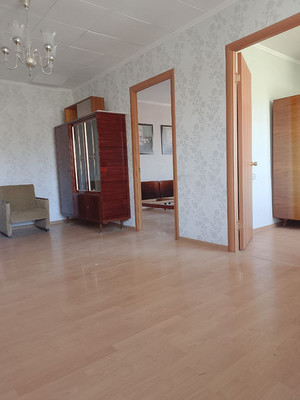 Продам трехкомнатную (3-комн.) квартиру, Таганрогская ул, 135/2, Ростов-на-Дону г