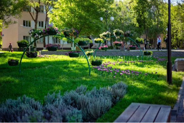 Продам трехкомнатную (3-комн.) квартиру, Таганрогская ул, 135/2, Ростов-на-Дону г