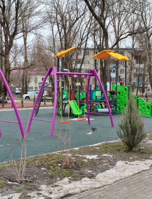 Продам трехкомнатную (3-комн.) квартиру, Таганрогская ул, 135/2, Ростов-на-Дону г