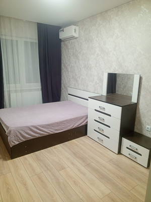 Продам однокомнатную (1-комн.) квартиру, Курганная ул, 455, Майкоп г