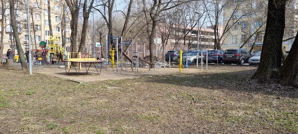 Продам трехкомнатную (3-комн.) квартиру, Авиационный пер, 8, Москва г