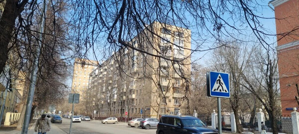 Продам трехкомнатную (3-комн.) квартиру, Авиационный пер, 8, Москва г