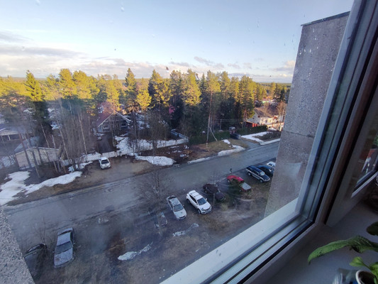 Продам двухкомнатную (2-комн.) квартиру, Ленинградская ул, 4, Костомукша г