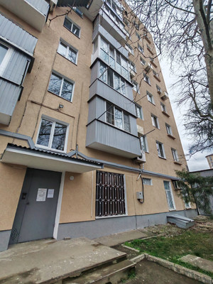 Продам двухкомнатную (2-комн.) квартиру, Ленина ул, 37, Майкоп г