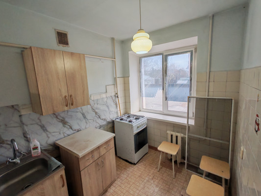 Продам двухкомнатную (2-комн.) квартиру, Ленина ул, 37, Майкоп г