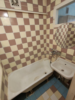 Продам двухкомнатную (2-комн.) квартиру, Ленина ул, 37, Майкоп г