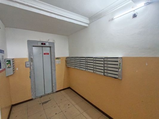 Продам двухкомнатную (2-комн.) квартиру, Ленина ул, 37, Майкоп г