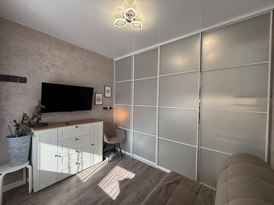 Сдам однокомнатную (1-комн.) квартиру, Плесецкая ул, 10, Санкт-Петербург г