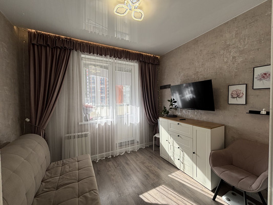 Сдам однокомнатную (1-комн.) квартиру, Плесецкая ул, 10, Санкт-Петербург г