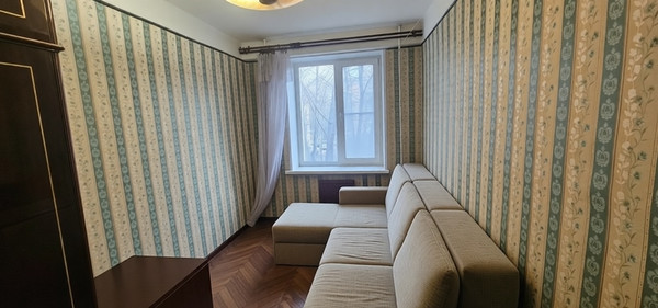 Продам трехкомнатную (3-комн.) квартиру, Кубинская ул, 40, Санкт-Петербург г