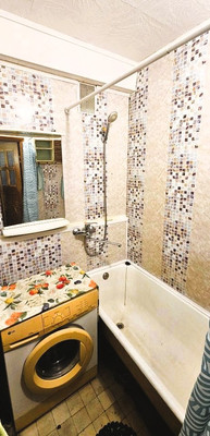 Продам трехкомнатную (3-комн.) квартиру, Кубинская ул, 40, Санкт-Петербург г