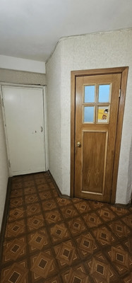 Продам трехкомнатную (3-комн.) квартиру, Кубинская ул, 40, Санкт-Петербург г