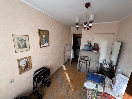 Продам двухкомнатную (2-комн.) квартиру, Измайловский б-р, 32/23к1, Москва г