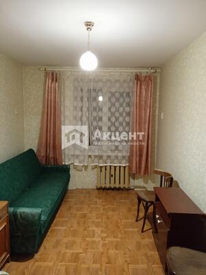 Продам комнату в 10-комн. квартире, Слесарный пер, 13, Иваново г